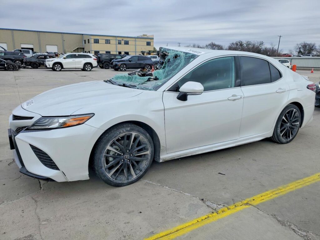 2019 TOYOTA CAMRY GRILLE - 1004626441